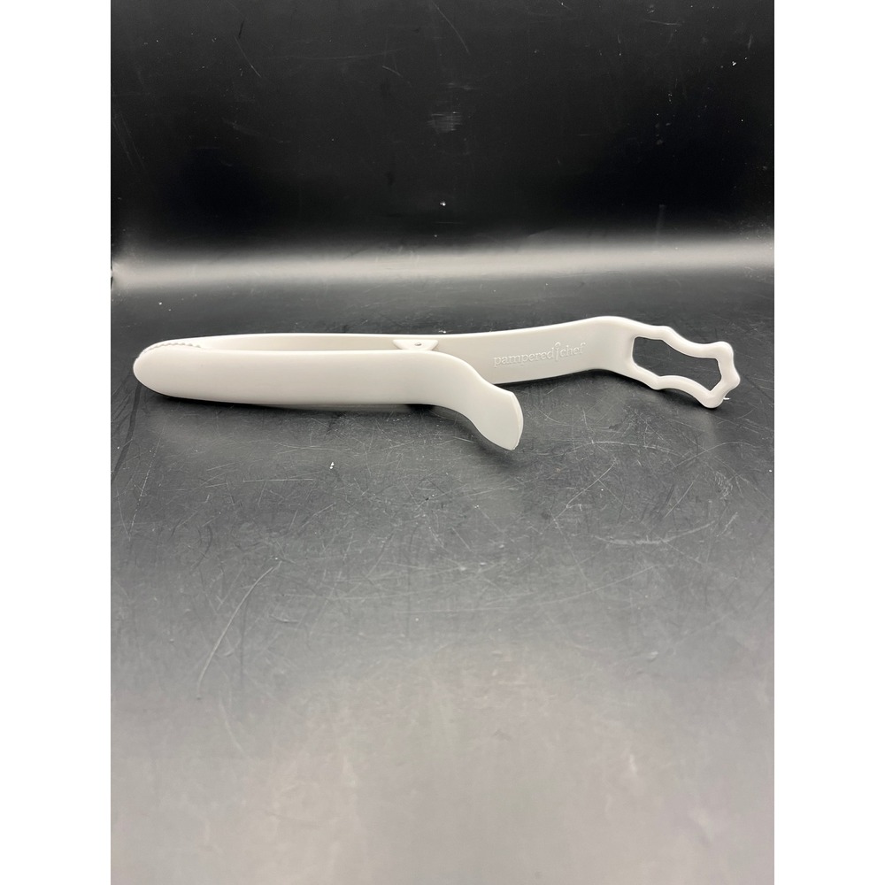 Pampered Chef White Kitchen Coating Tray Breading Tongs Plastic Utensil Gadget